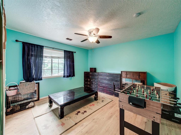 Photo 37 of 50 - 2518 Hodges Bend Cir, Sugar Land, TX 77479