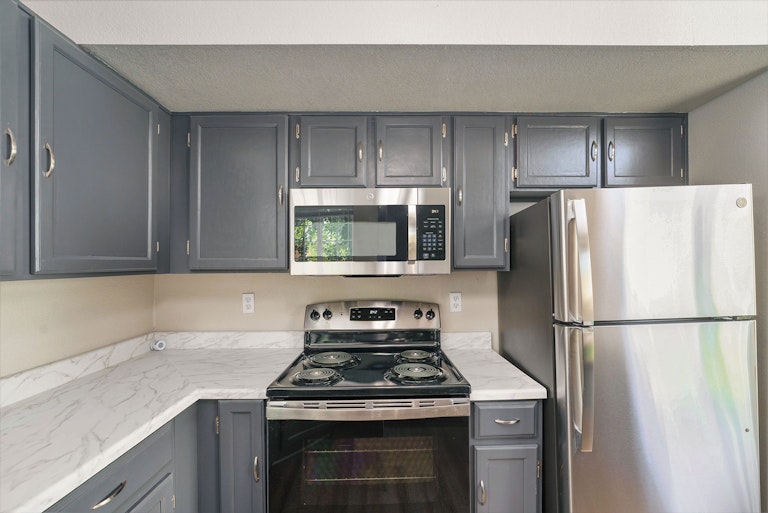 Photo 8 of 18 - 20811 E 45th Ave, Denver, CO 80249