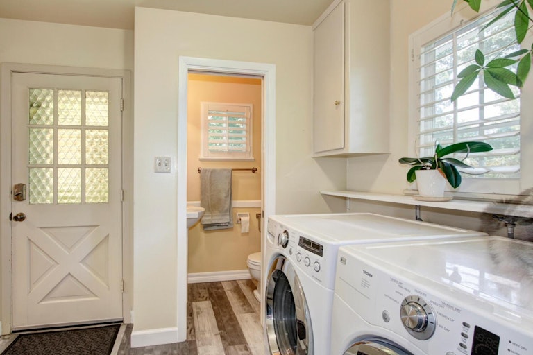 Photo 47 of 87 - 4501 Moddison Ave, Sacramento, CA 95819
