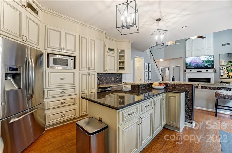 Photo 6 of 48 - 3126 Arborhill Rd, Charlotte, NC 28270