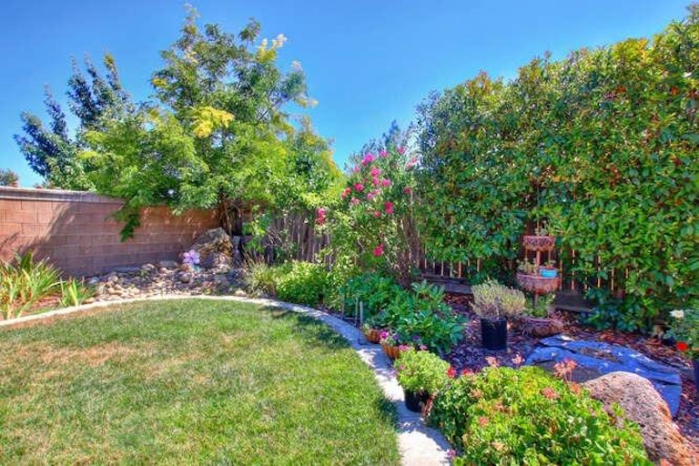 Photo 34 of 37 - 3469 Listan Way, Rancho Cordova, CA 95670