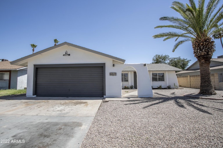 Photo 1 of 23 - 4617 W Montebello Ave, Glendale, AZ 85301