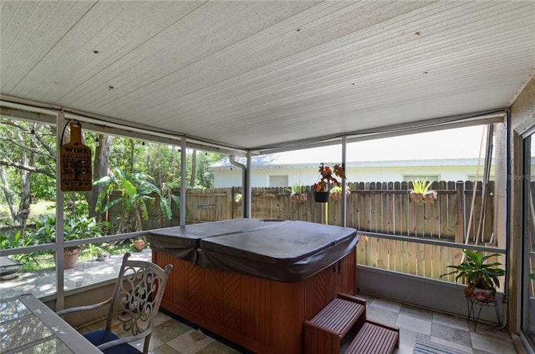 Photo 21 of 33 - 3829 Pickwick Dr, Orlando, FL 32817