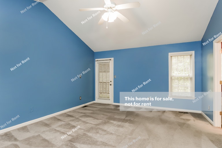 Photo 14 of 25 - 367 Norwood Dr, Clayton, NC 27527