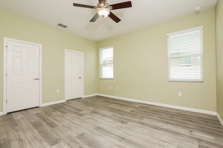 Photo 12 of 26 - 1392 Merion Dr, Mount Dora, FL 32757