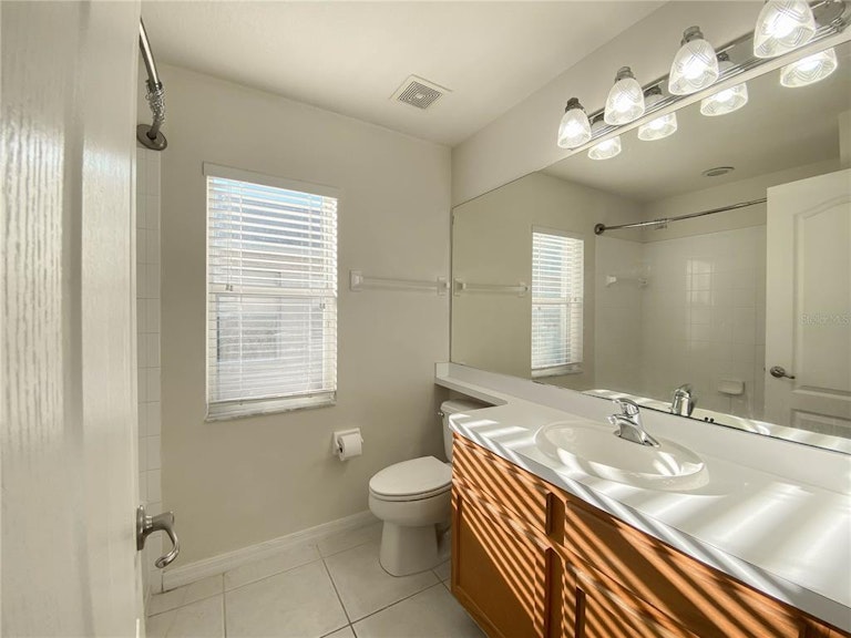 Photo 21 of 26 - 31339 Heatherstone Dr, Wesley Chapel, FL 33543
