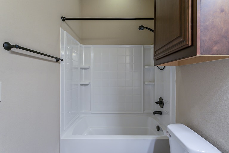 Photo 13 of 27 - 902 Calder Ct, Anna, TX 75409