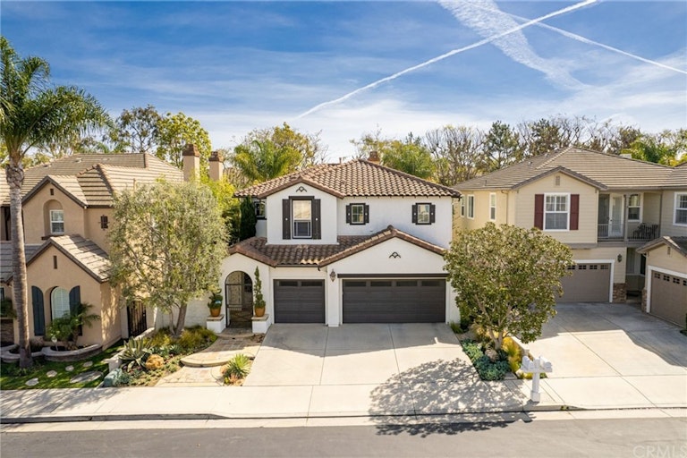 Photo 6 of 72 - 18692 Calera Ln, Huntington Beach, CA 92648