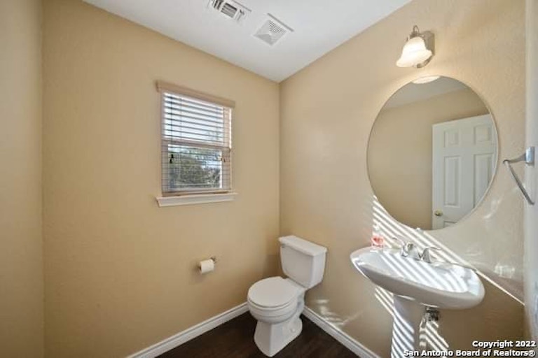 Photo 6 of 11 - 11210 Fort Smith, San Antonio, TX 78245