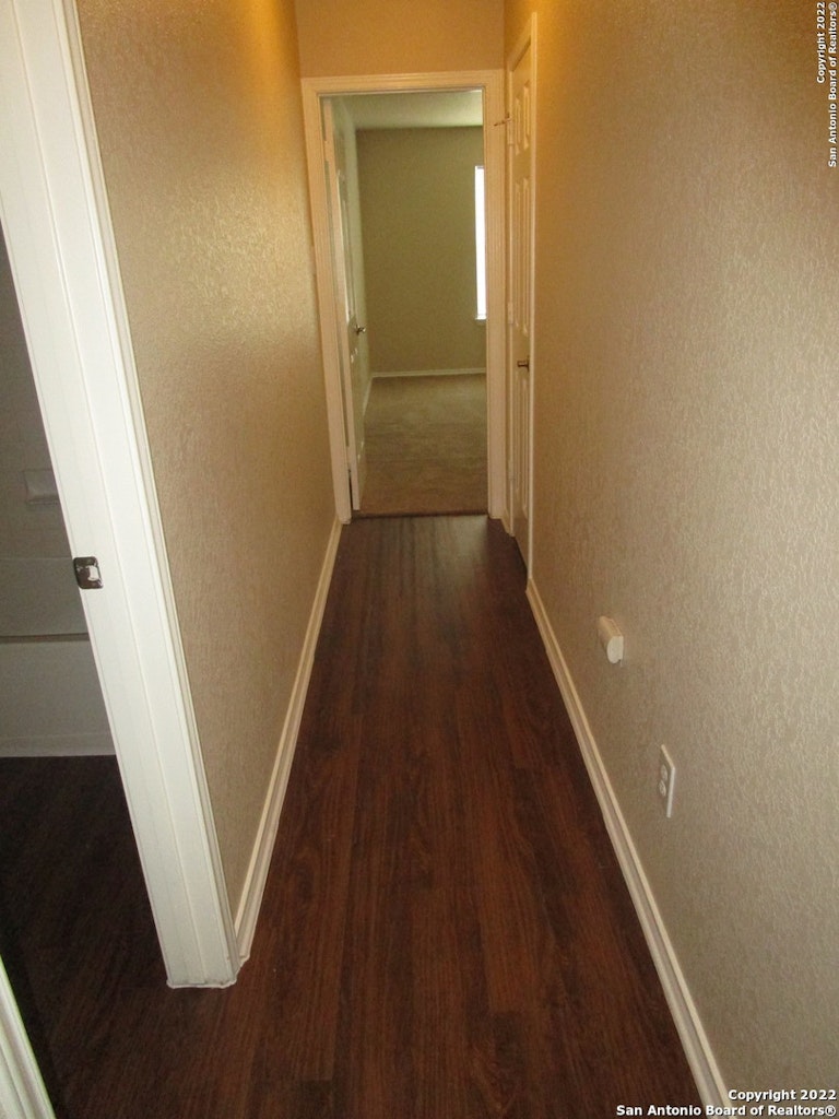 Photo 7 of 15 - 10604 Staggering Crk, San Antonio, TX 78254