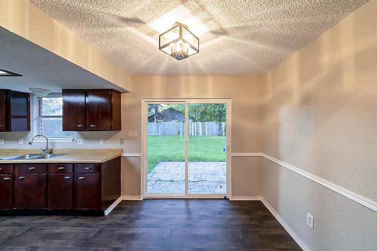 Photo 13 of 33 - 3303 Crossman St, Porter, TX 77365