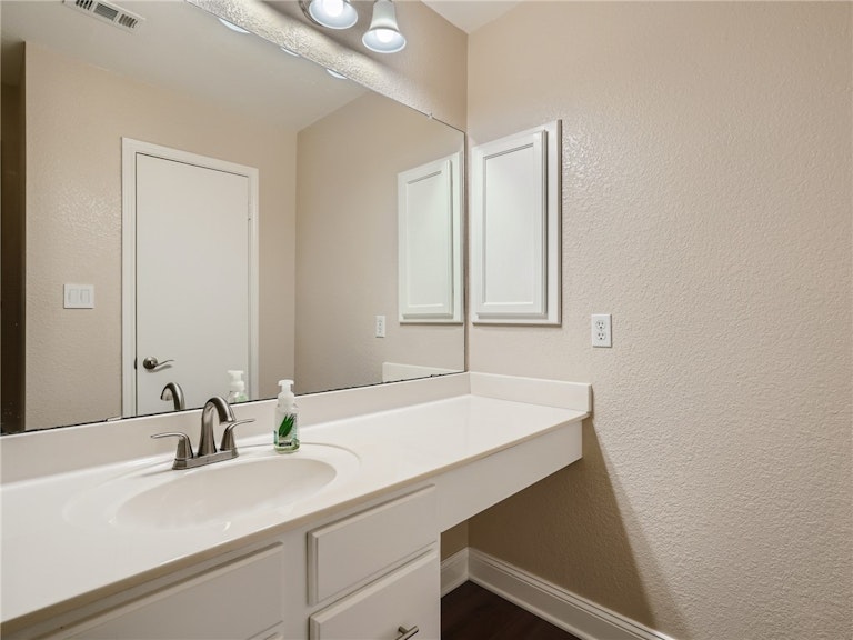 Photo 21 of 28 - 1908 Quivira Rd, Austin, TX 78745
