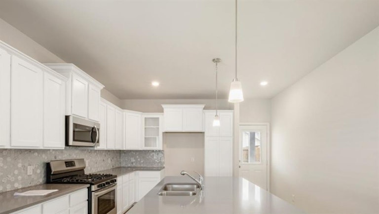 Photo 6 of 20 - 6839 Escondido Dr, Rosharon, TX 77583