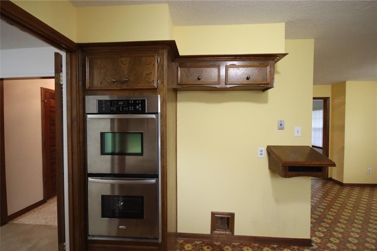 Photo 7 of 31 - 7507 Renmark Ln, Houston, TX 77070