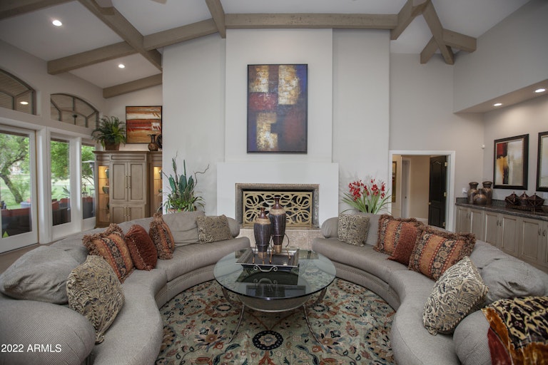 Photo 7 of 43 - 8190 E Kalil Dr, Scottsdale, AZ 85260