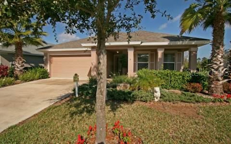 Photo 1 of 1 - 16 Pine Harbor Dr, Palm Coast, FL 32137