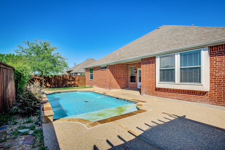 Photo 17 of 44 - 210 Anns Way, Forney, TX 75126