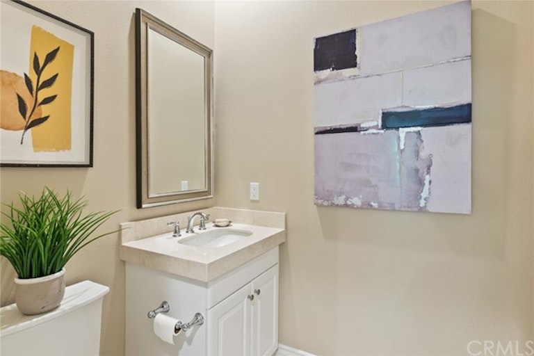 Photo 49 of 72 - 34 Shadybend, Irvine, CA 92602