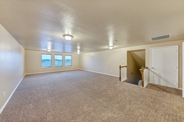 Photo 4 of 29 - 1409 Dun Horse Dr, Haslet, TX 76052