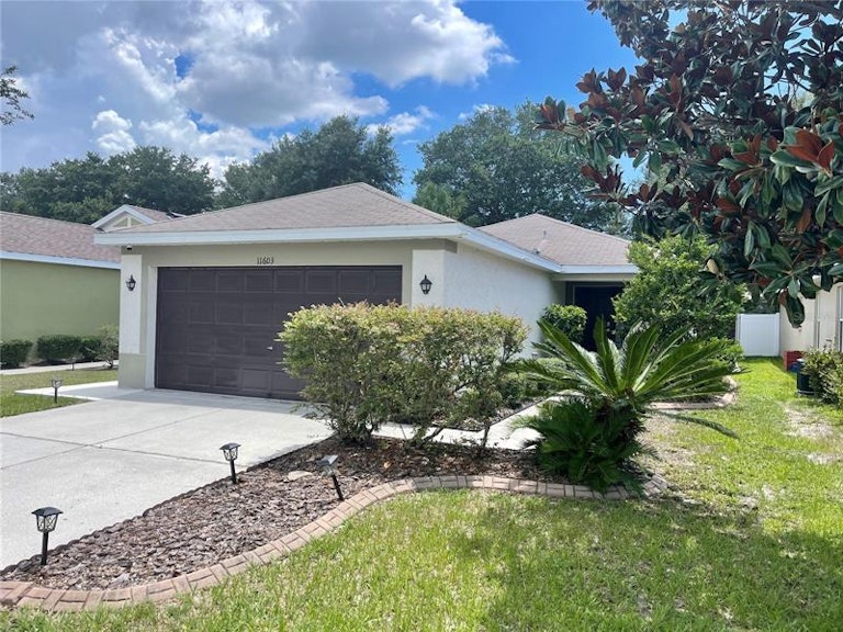 Photo 1 of 30 - 11603 Hammocks Glade Dr, Riverview, FL 33569