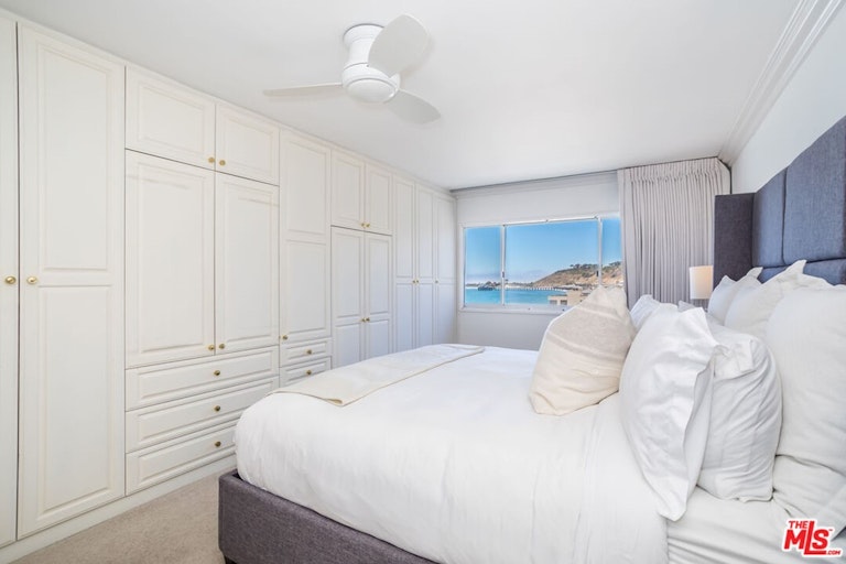 Photo 18 of 28 - 22548 Pacific Coast Hwy #410, Malibu, CA 90265