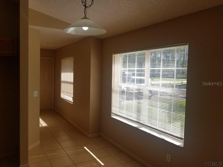 Photo 6 of 16 - 2 Regina Ln, Palm Coast, FL 32164