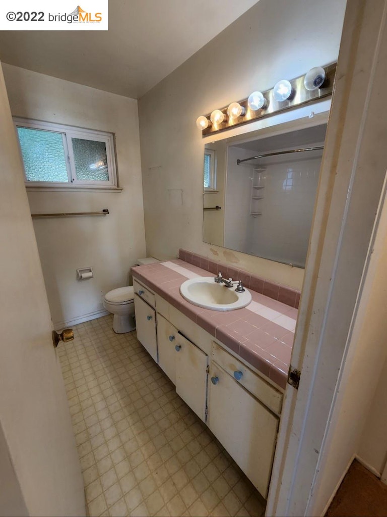 Photo 19 of 33 - 8357 Agundo St, Elverta, CA 95626