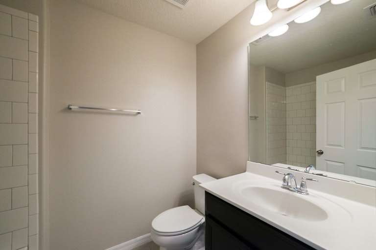 Photo 17 of 18 - 8534 Vedder Ln, Orlando, FL 32832