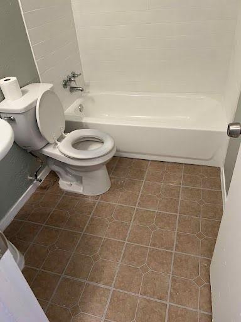 Photo 8 of 18 - 1005 S Murray St, McKinney, TX 75069