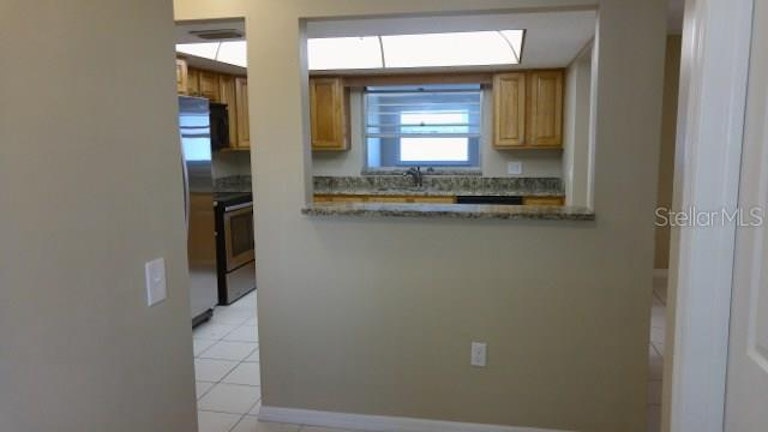 Photo 5 of 25 - 765 Amhurst Dr, Orange City, FL 32763