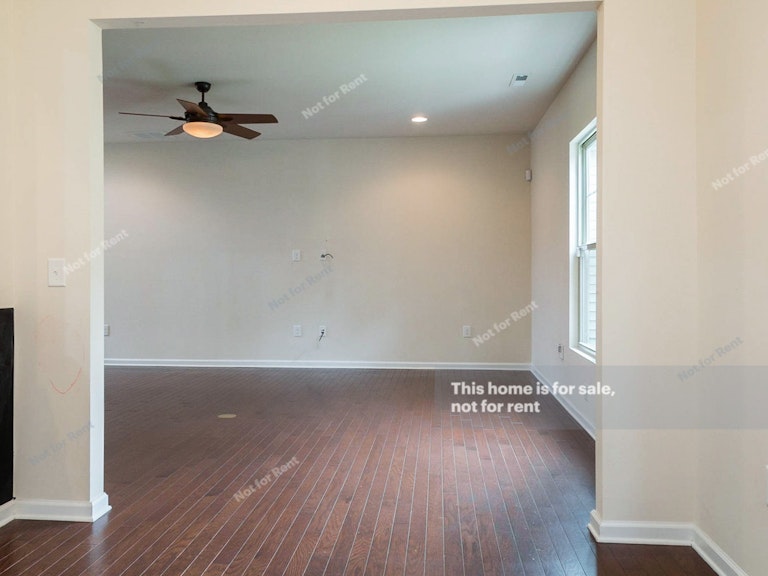 Photo 10 of 33 - 222 Lynchwick Ln, Durham, NC 27703