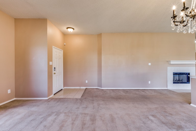 Photo 9 of 25 - 5300 Yampa Trl, Fort Worth, TX 76137