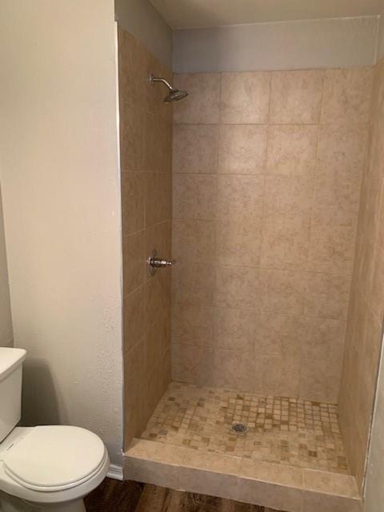 Photo 15 of 25 - 1718 Highgate Dr, Duncanville, TX 75137