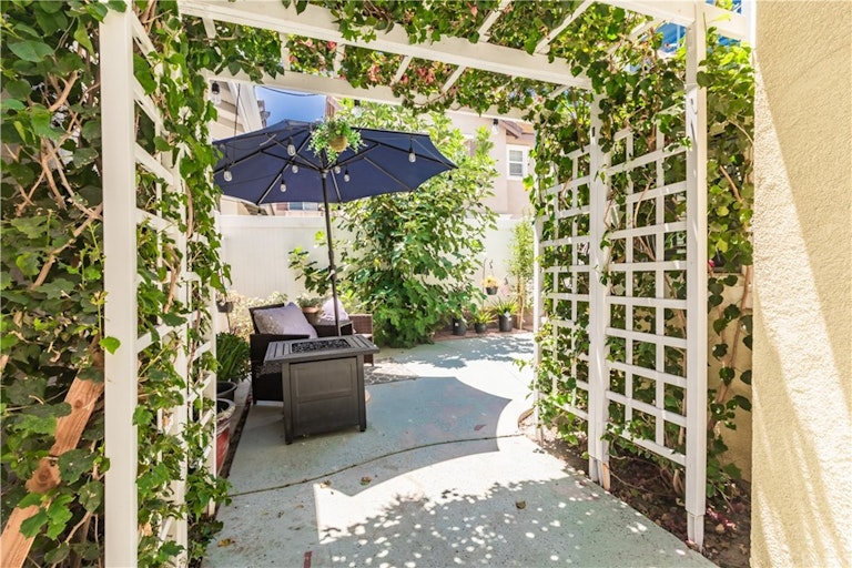 Photo 43 of 48 - 7931 Barnstormer Ct, Chino, CA 91708