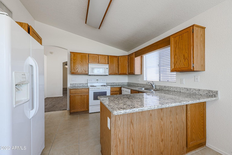 Photo 9 of 31 - 8865 W Morningside Dr, Peoria, AZ 85382