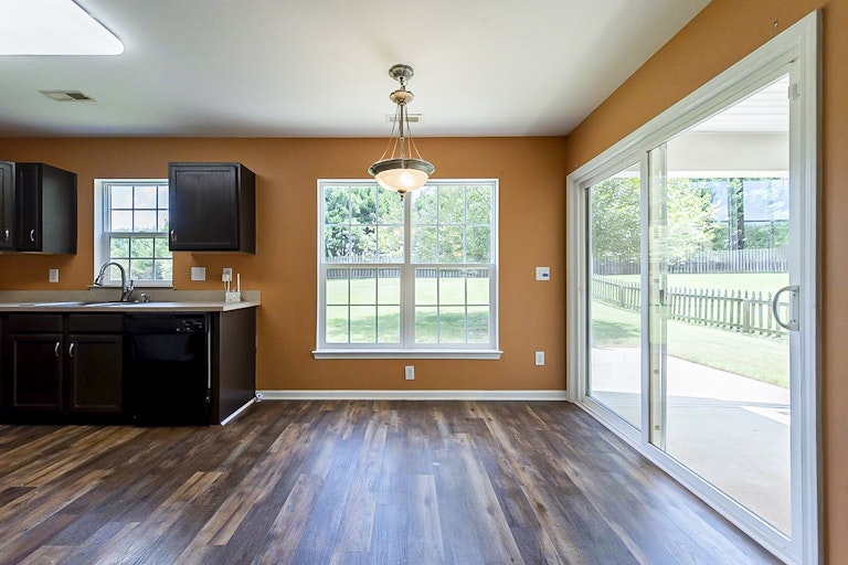 Photo 9 of 18 - 7038 Whittingham Dr, Fort Mill, SC 29707