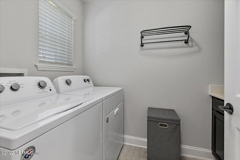 Photo 17 of 25 - 15136 Rain Lily St, Jacksonville, FL 32258