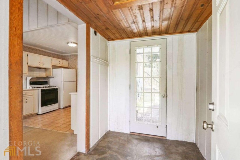 Photo 5 of 36 - 4500 Virginia Ave NW, Kennesaw, GA 30144