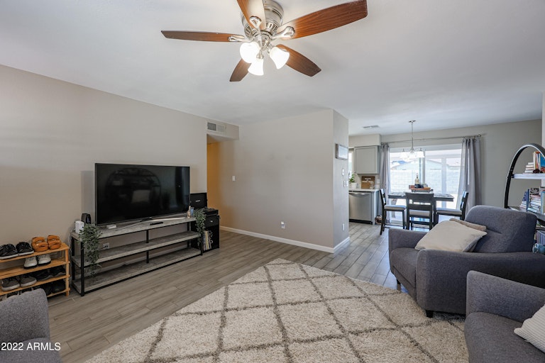 Photo 9 of 25 - 5244 W Cholla St, Glendale, AZ 85304