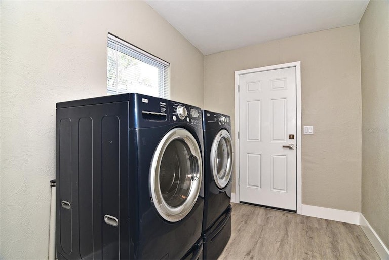 Photo 31 of 40 - 2201 Murdock Blvd, Orlando, FL 32817