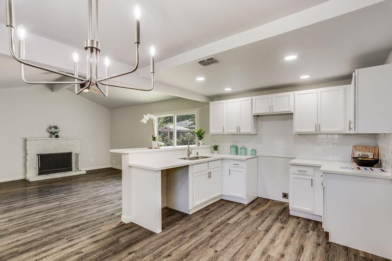 Photo 12 of 38 - 9224 Agena Ct, Sacramento, CA 95826