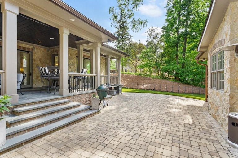 Photo 53 of 77 - 4268 Woodland Brook Dr SE, Atlanta, GA 30339