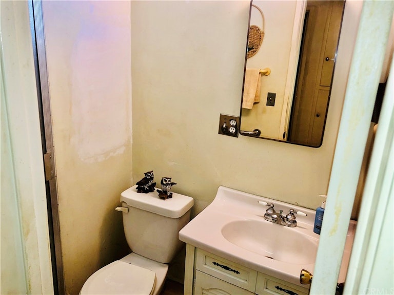 Photo 25 of 26 - 6334 Cinnabar Dr, Jurupa Valley, CA 92509
