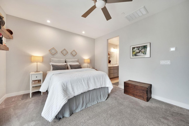 Photo 32 of 53 - 3420 Coyote Brush Dr, Folsom, CA 95630