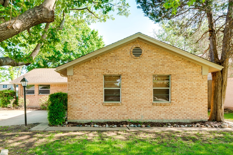 Photo 1 of 29 - 4318 Clemson Dr, Garland, TX 75042