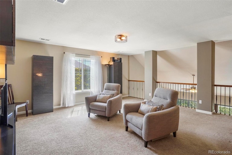 Photo 18 of 33 - 1558 Prairie High Rd, Castle Rock, CO 80109