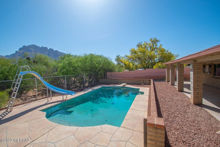 Photo 30 of 37 - 8628 N Placita Del Cardo, Tucson, AZ 85704