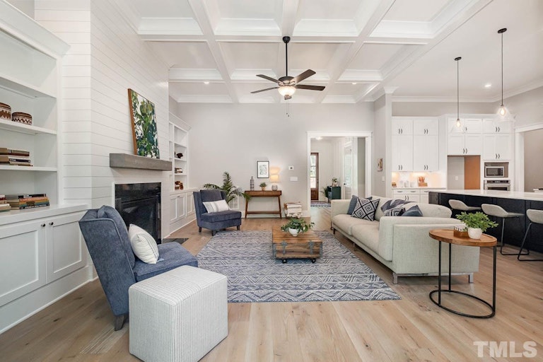Photo 6 of 33 - 298 Bonterra Way, Chapel Hill, NC 27516