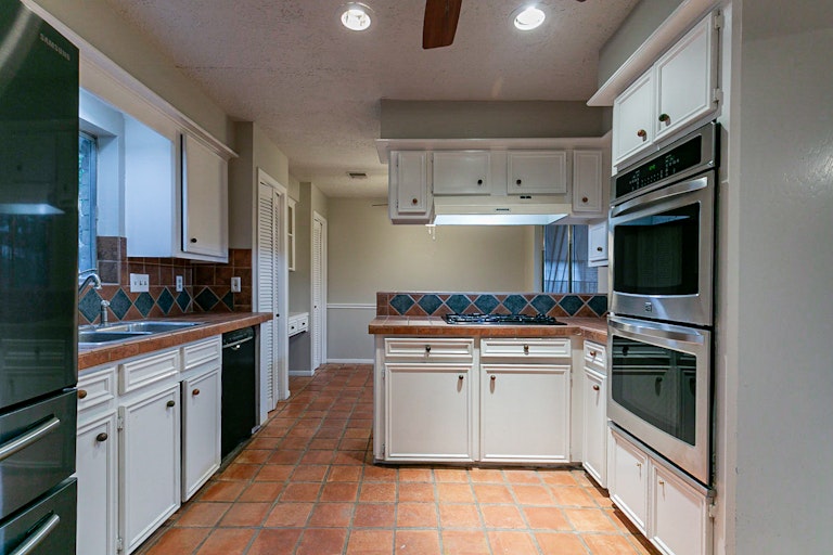 Photo 4 of 29 - 3510 Point Clear Dr, Missouri City, TX 77459