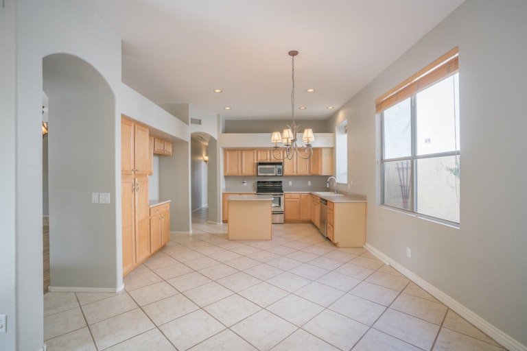 Photo 6 of 29 - 6509 W Piute Ave, Glendale, AZ 85308